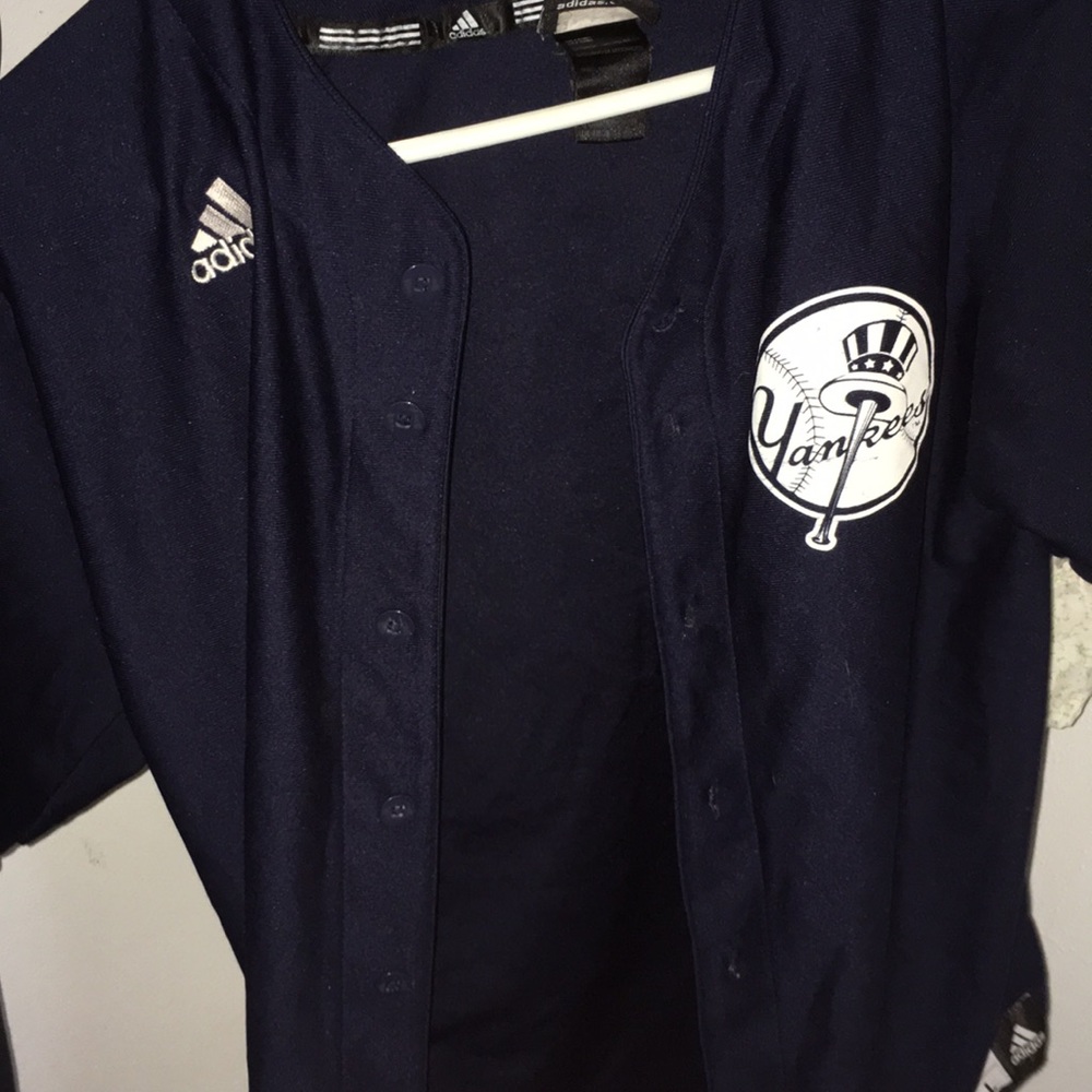 Jeter jersey from last season worn